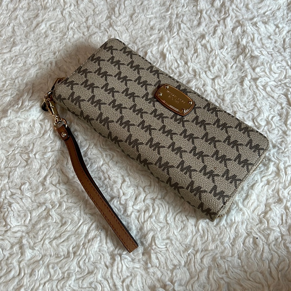 Michael Kors wristlet wallet.